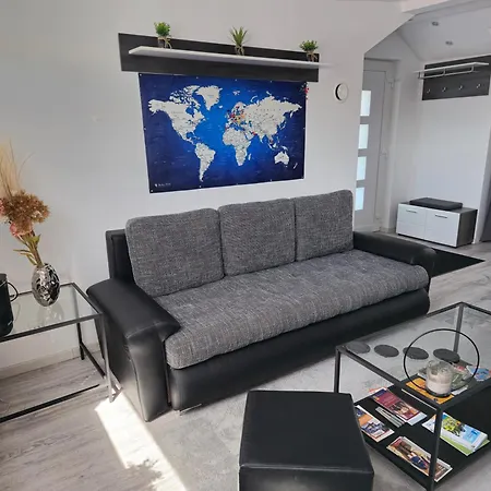 1,5 In Ruhiger Lage Stadtnah Neu In Lägenhet Brunnthal