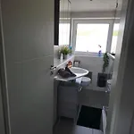 1,5 In Ruhiger Lage Stadtnah Neu In *
